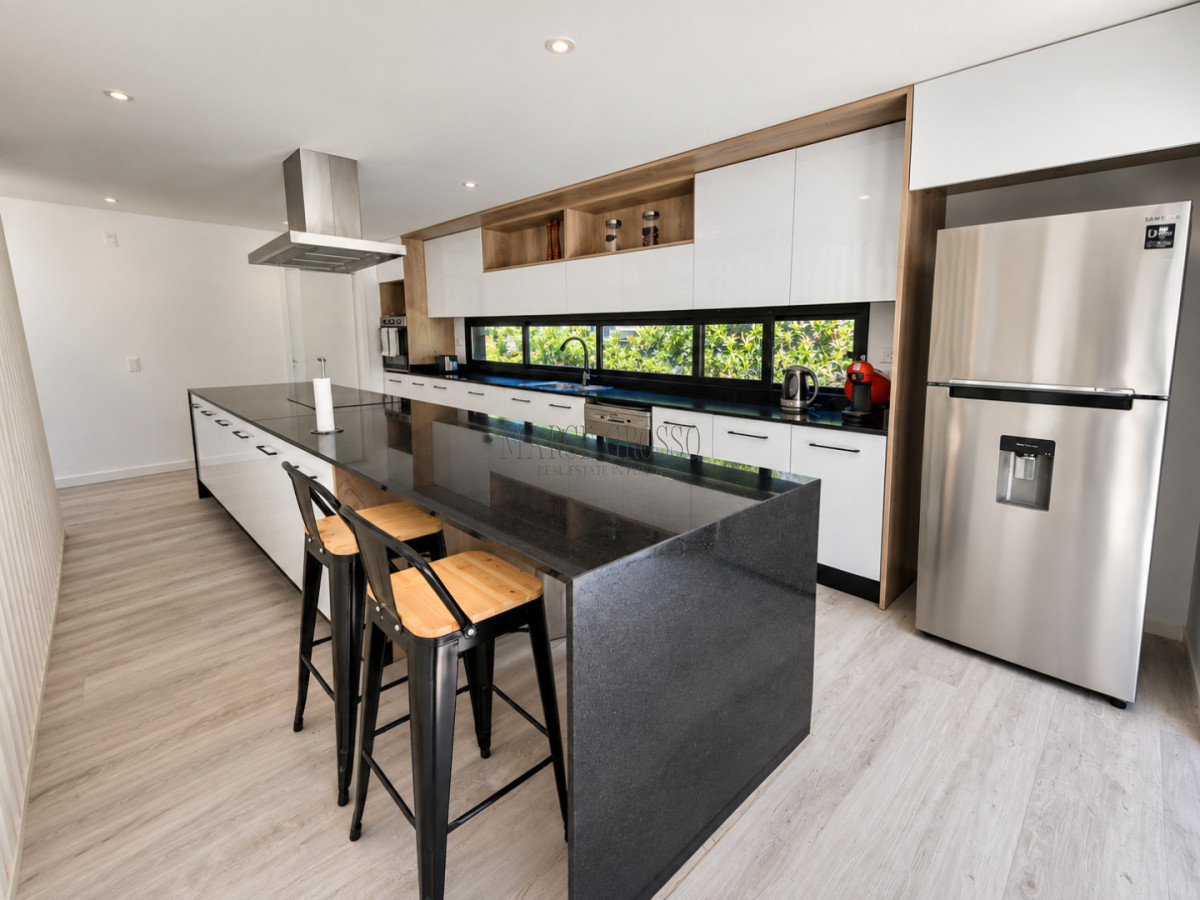 Casa ID.8 - Playa Brava - Casa 4 dormitorios en barrio privado, Rincón del Indio