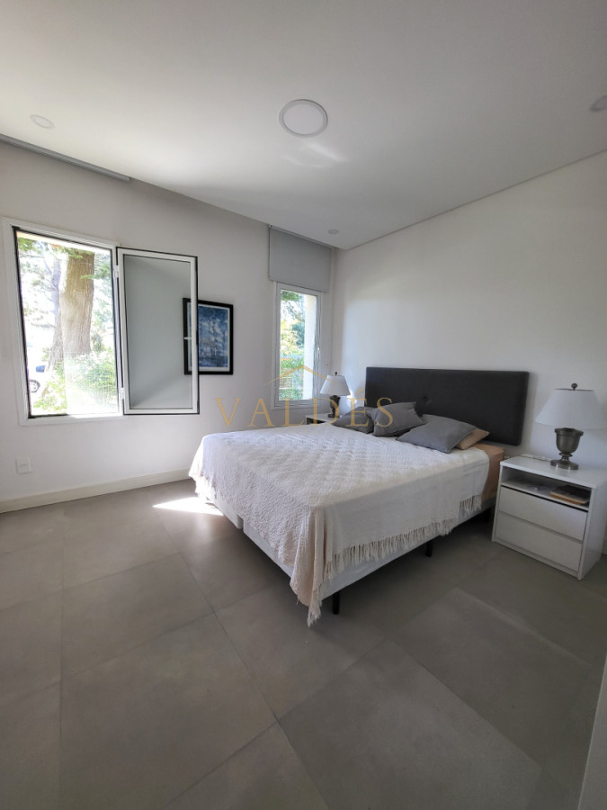 Casa ID.5097 - MODERNA CASA EN SAN RAFAEL - 3 DORMITORIOS Y ESCRITORIO