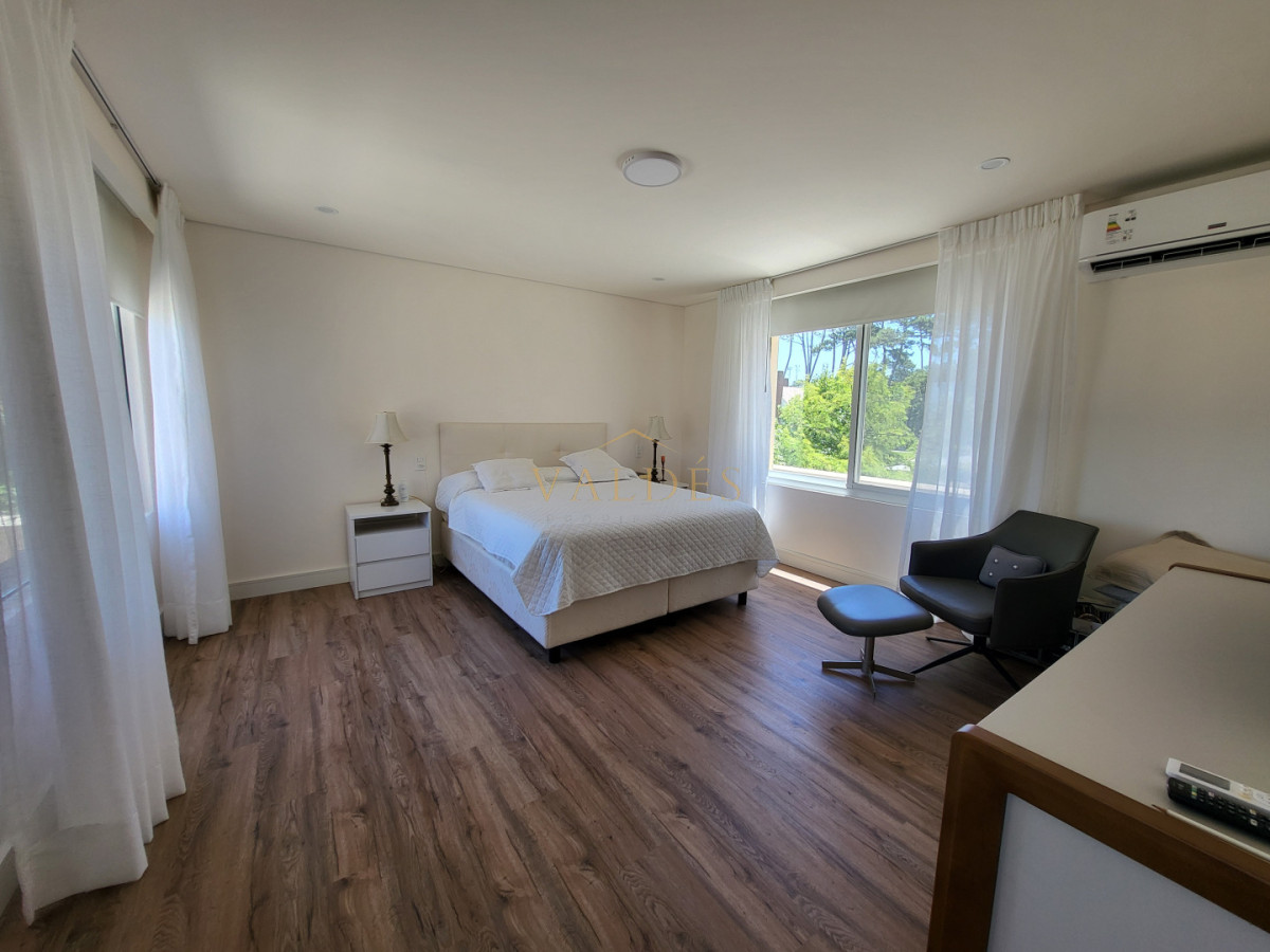 Casa ID.5097 - MODERNA CASA EN SAN RAFAEL - 3 DORMITORIOS Y ESCRITORIO