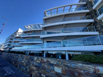 VENTA APARTAMENTO PRIMERA LINEA AL MAR - BONAIRE I