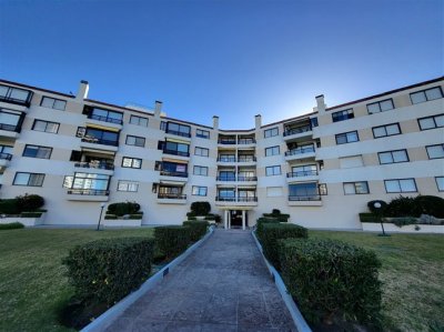 Venta apartamento Punta del Este - 1 dormitorio, garage y parrillero
