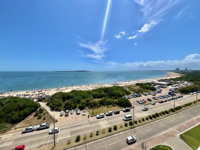 Venta Millenium Tower Punta del Este - 3 dormitorios + servicio