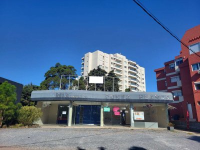 VENTA LOCAL COMERCIAL DESIGN DISTRICT PUNTA DEL ESTE