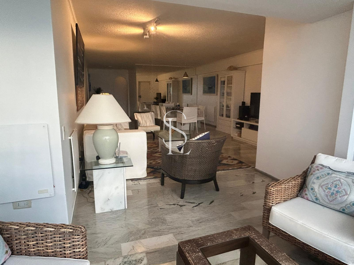 Apartamento ID.32 - Vista al Puerto, piso alto