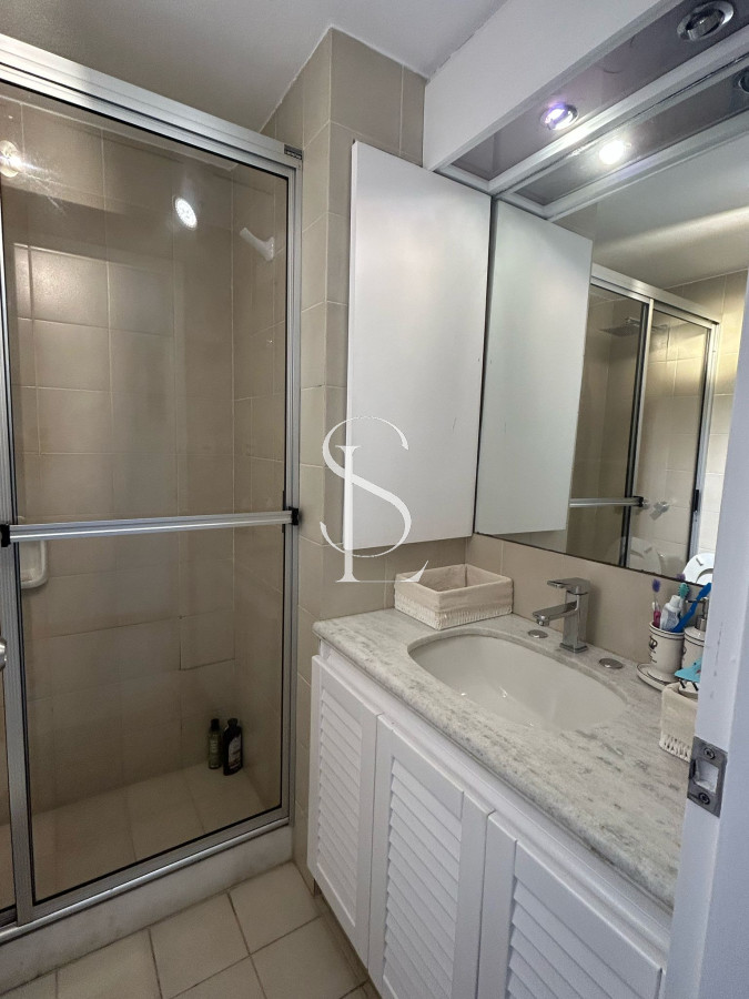 Apartamento ID.63 - Pent House en playa Brava con parrillero propio