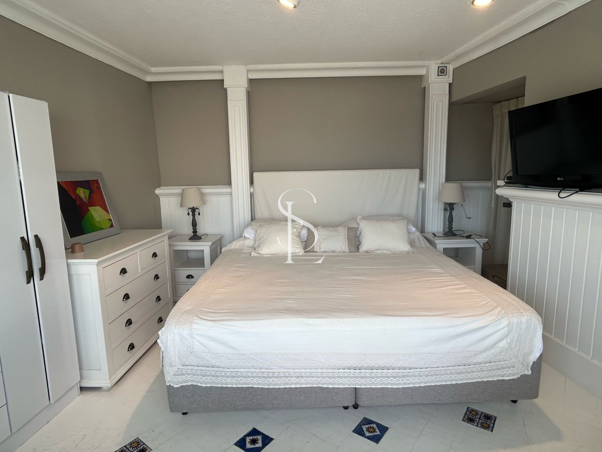 Apartamento ID.63 - Pent House en playa Brava con parrillero propio