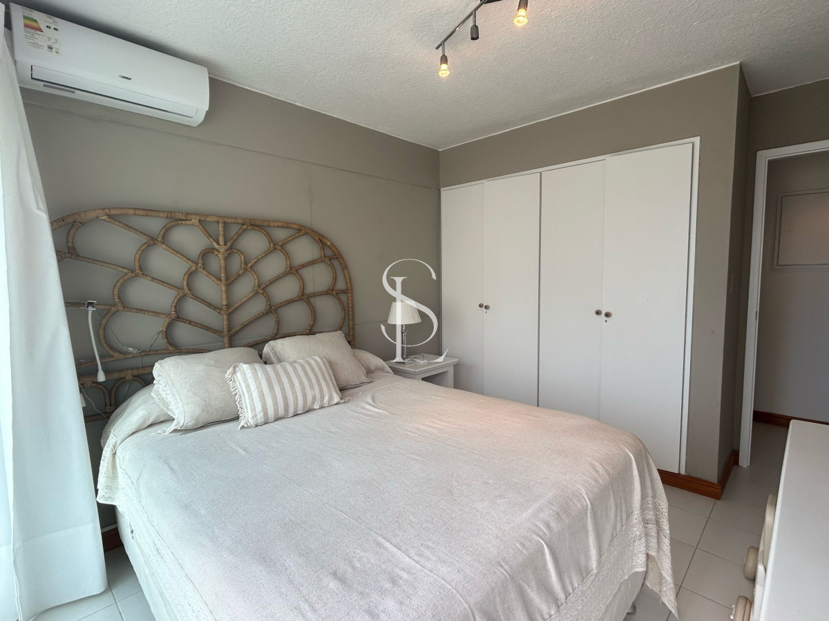 Apartamento ID.63 - Pent House en playa Brava con parrillero propio