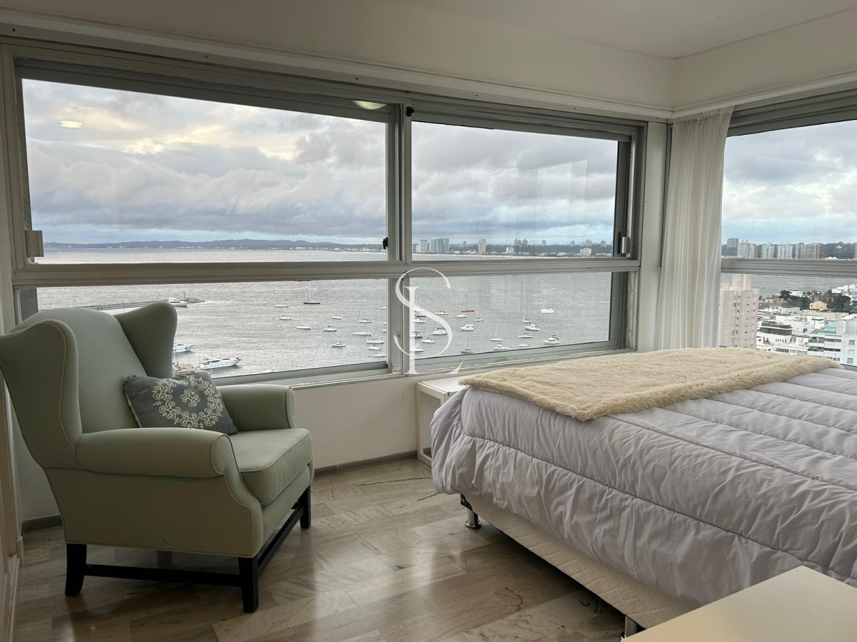 Apartamento ID.32 - Vista al Puerto, piso alto