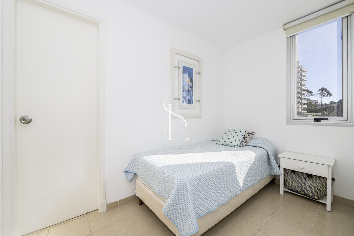 Apartamento ID.180 - Apartamento en venta en edificio Sol y Luna I, playa Brava