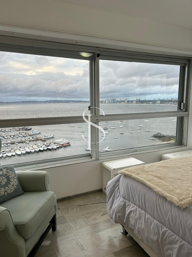 Apartamento ID.32 - Vista al Puerto, piso alto