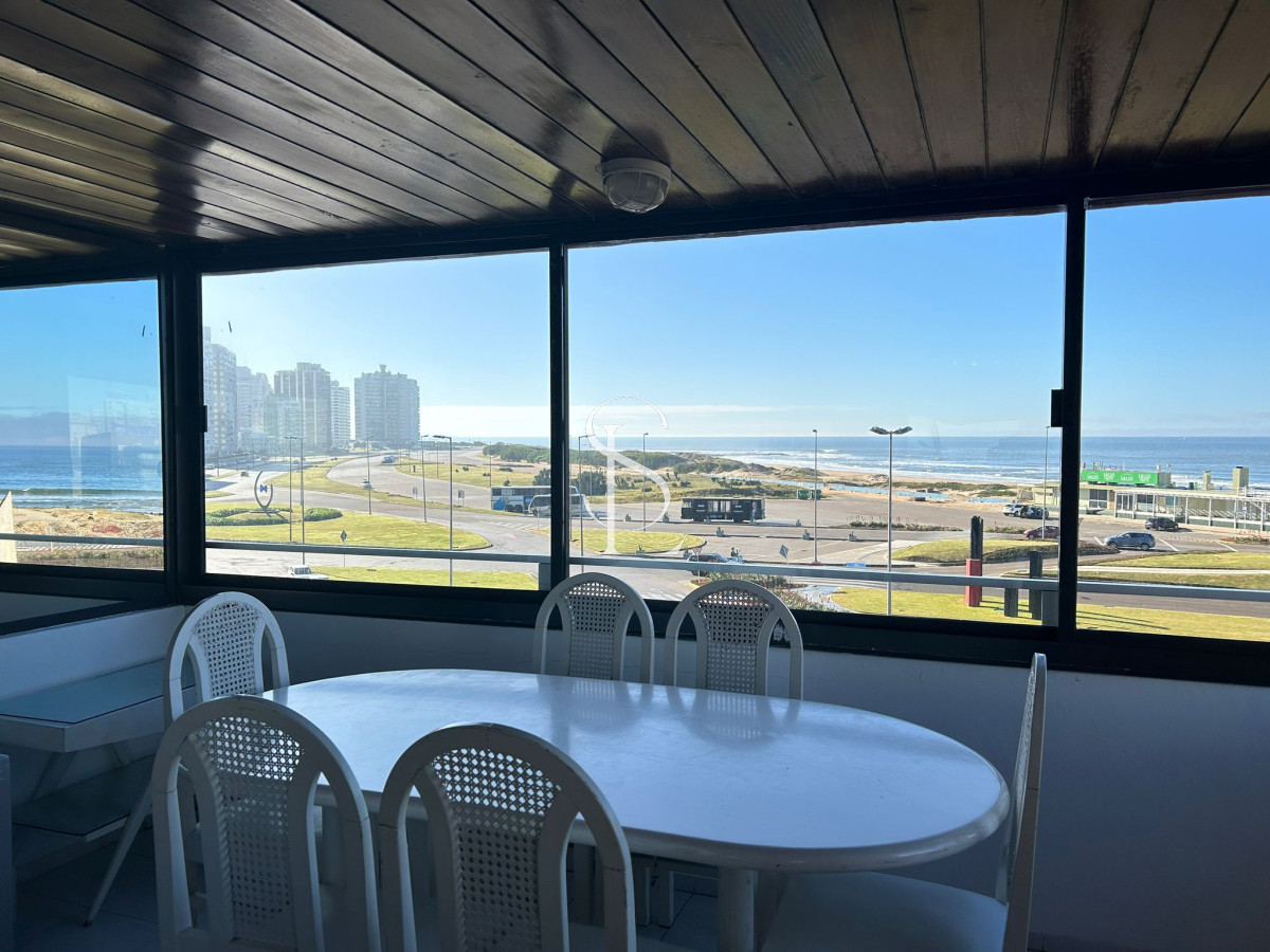 Apartamento ID.47 - Espectacular apartamento en primera linea de playa Brava