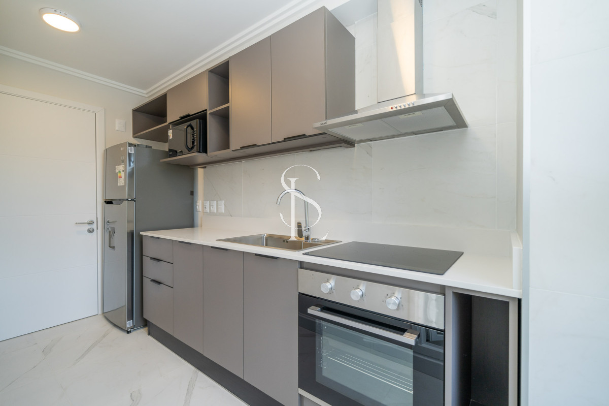 Apartamento ID.66 - Playa Mansa, edificio nuevo