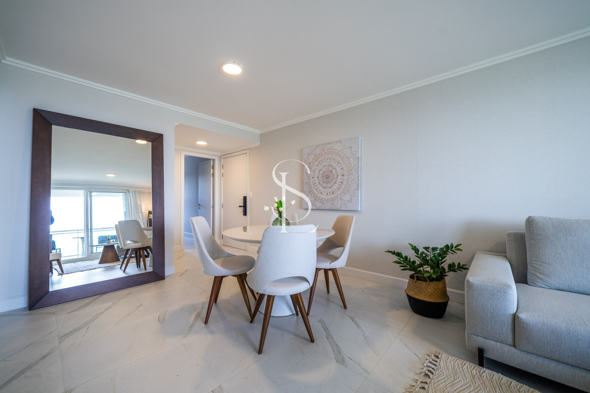 Apartamento ID.66 - Playa Mansa, edificio nuevo