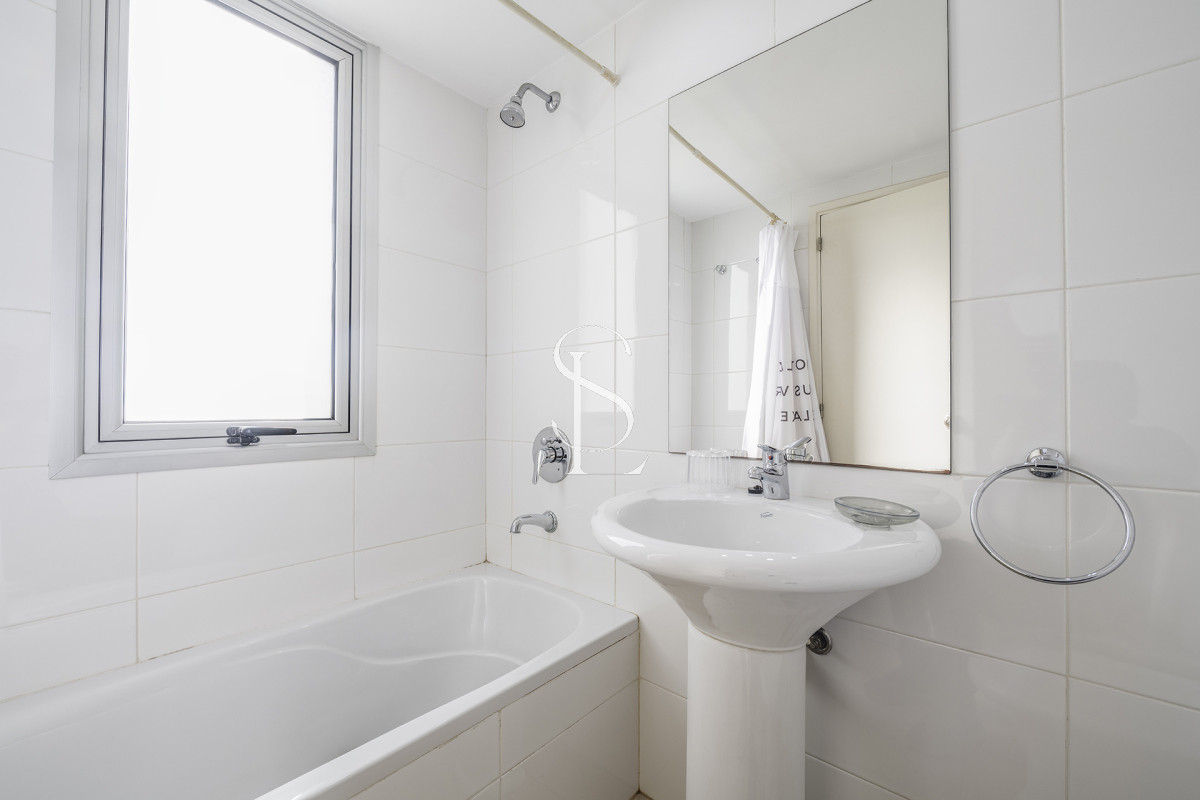 Apartamento ID.180 - Apartamento en venta en edificio Sol y Luna I, playa Brava