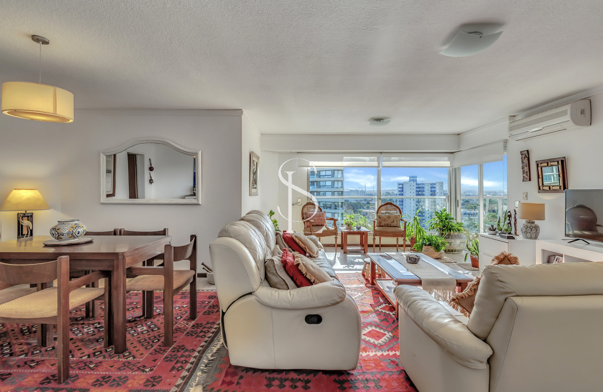 Apartamento ID.144 - Apto en venta, amplia planta y la mejor orientación