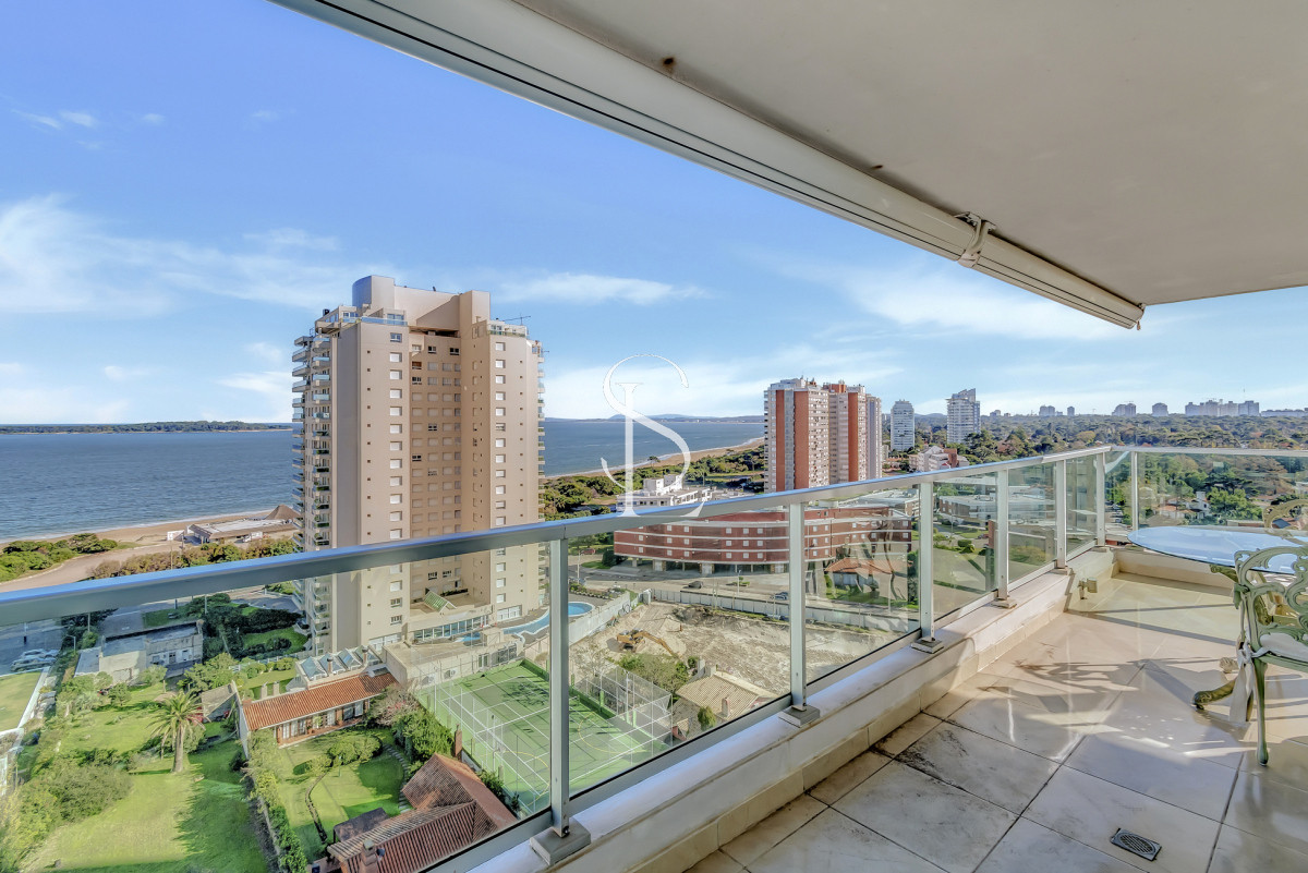 Apartamento ID.137 - Torre Premium en playa Mansa