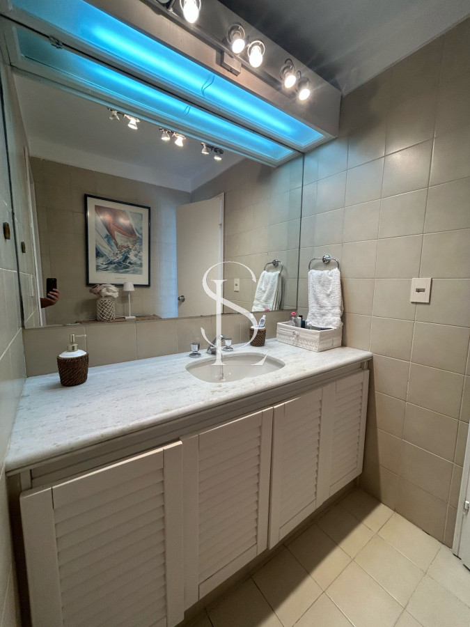 Apartamento ID.63 - Pent House en playa Brava con parrillero propio