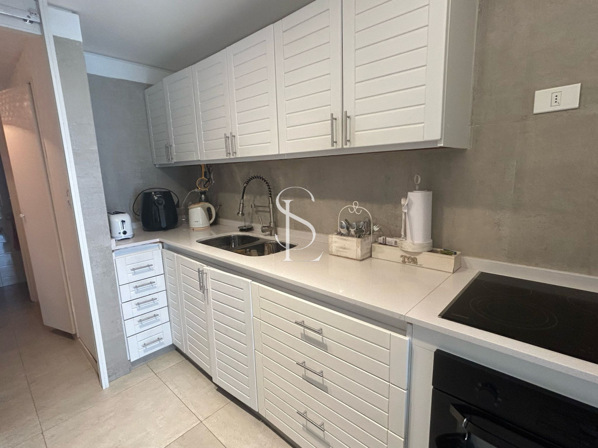 Apartamento ID.63 - Pent House en playa Brava con parrillero propio