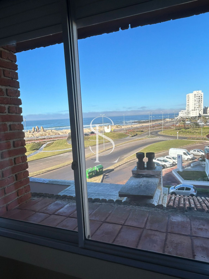 Apartamento ID.47 - Espectacular apartamento en primera linea de playa Brava