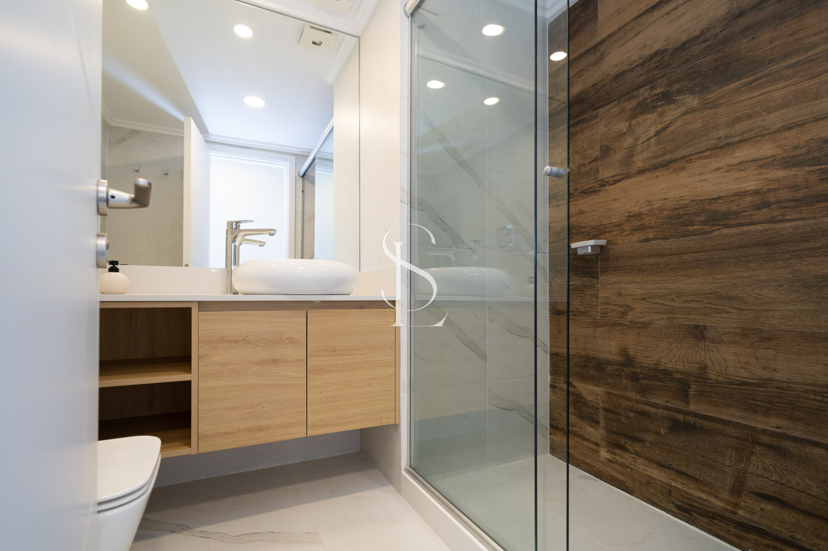 Apartamento ID.66 - Playa Mansa, edificio nuevo