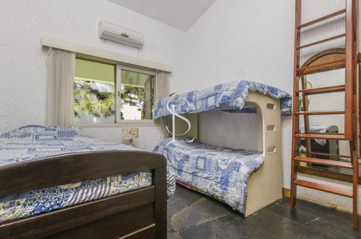 Apartamento ID.150 - Apartamento en venta o alquiler anual tipo casa, 2 dorm con estufa y parrillero en Roosevelt