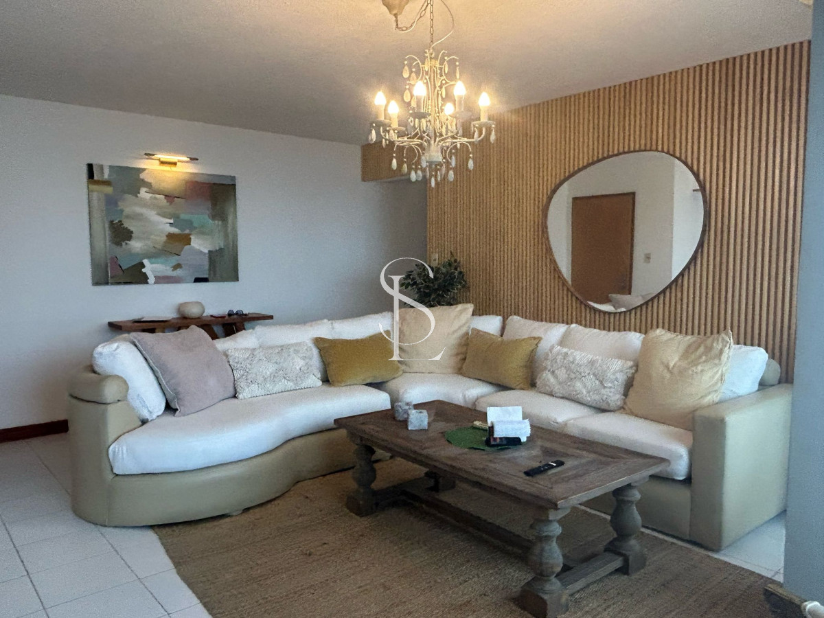 Apartamento ID.63 - Pent House en playa Brava con parrillero propio