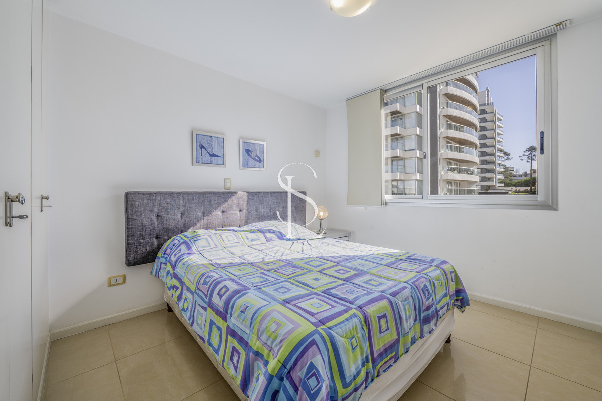 Apartamento ID.180 - Apartamento en venta en edificio Sol y Luna I, playa Brava