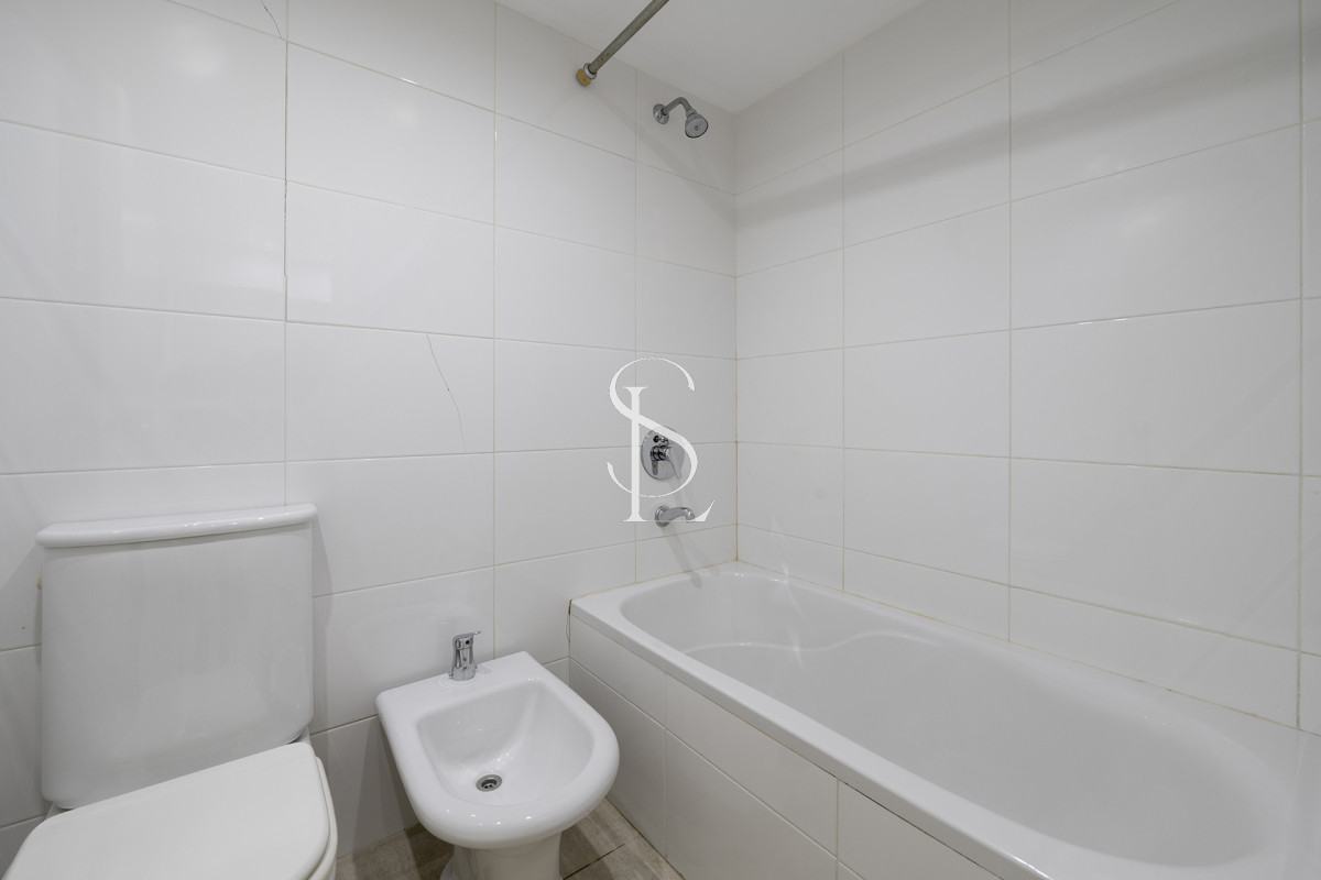Apartamento ID.180 - Apartamento en venta en edificio Sol y Luna I, playa Brava