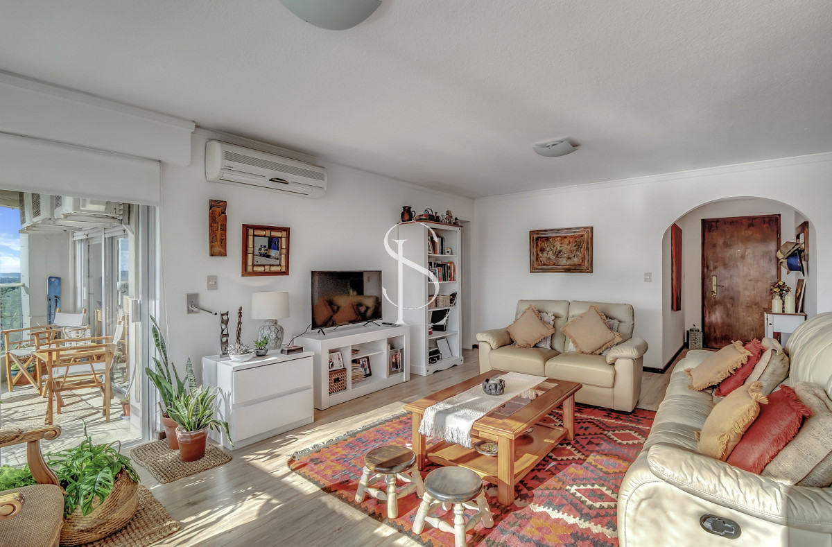 Apartamento ID.144 - Apto en venta, amplia planta y la mejor orientación