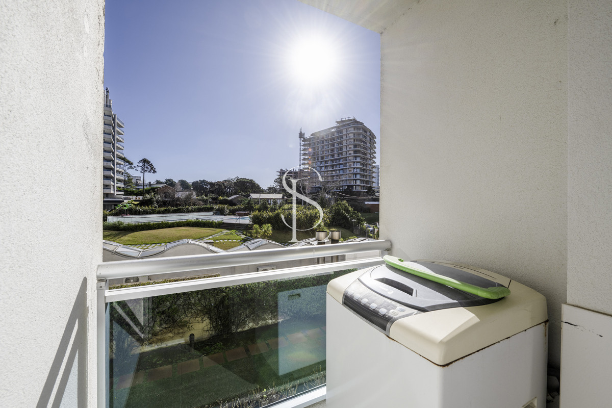 Apartamento ID.180 - Apartamento en venta en edificio Sol y Luna I, playa Brava