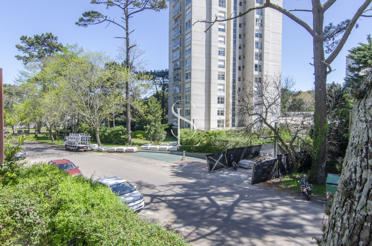 Apartamento ID.150 - Apartamento en venta o alquiler anual tipo casa, 2 dorm con estufa y parrillero en Roosevelt