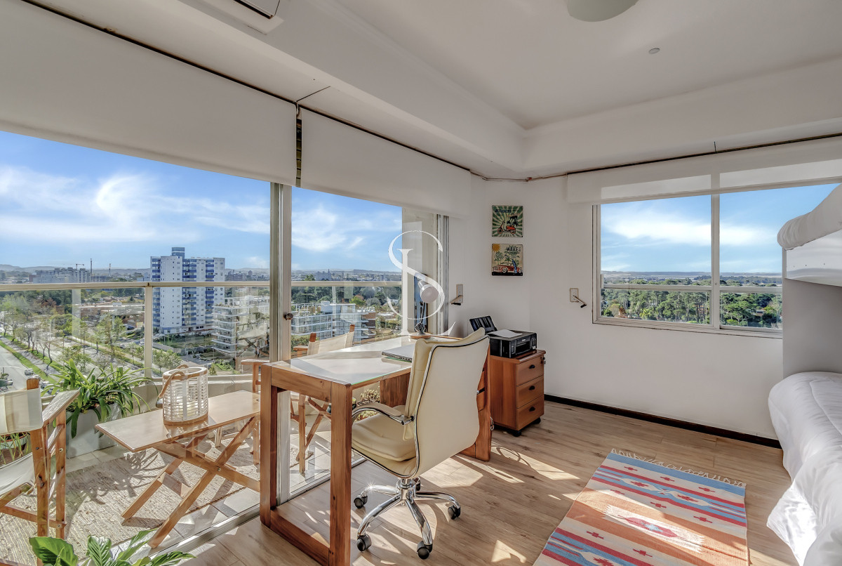 Apartamento ID.144 - Apto en venta, amplia planta y la mejor orientación