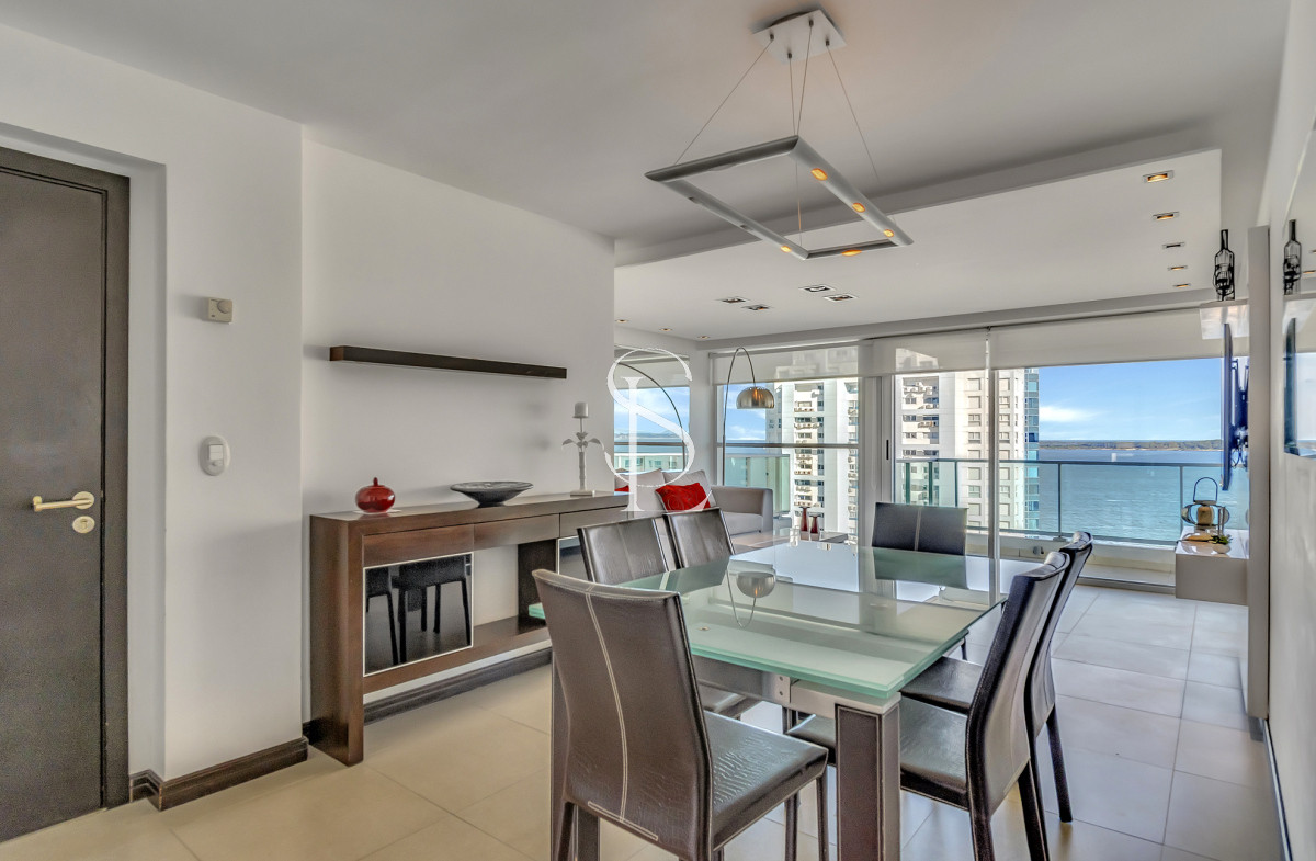 Apartamento ID.137 - Torre Premium en playa Mansa