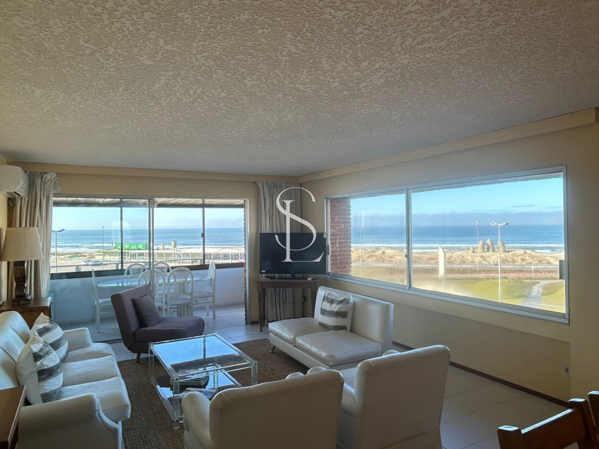 Apartamento ID.47 - Espectacular apartamento en primera linea de playa Brava