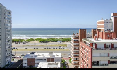 Oportunidad en playa brava! apto dos dormitorios con vista al mar