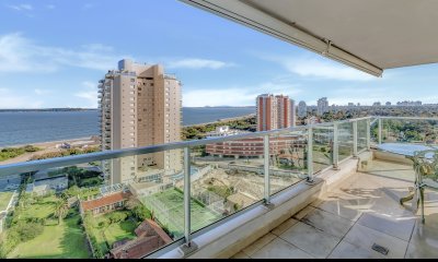 Torre Premium en playa Mansa