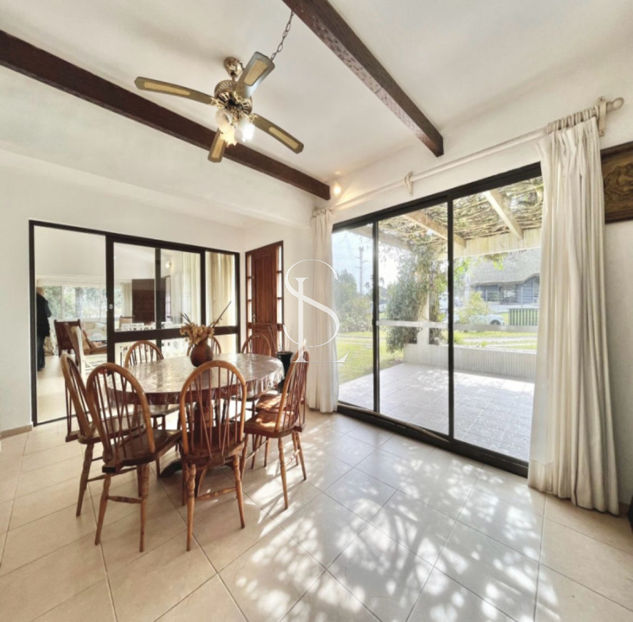 Casa ID.73 - Chalet de construcción tradicional