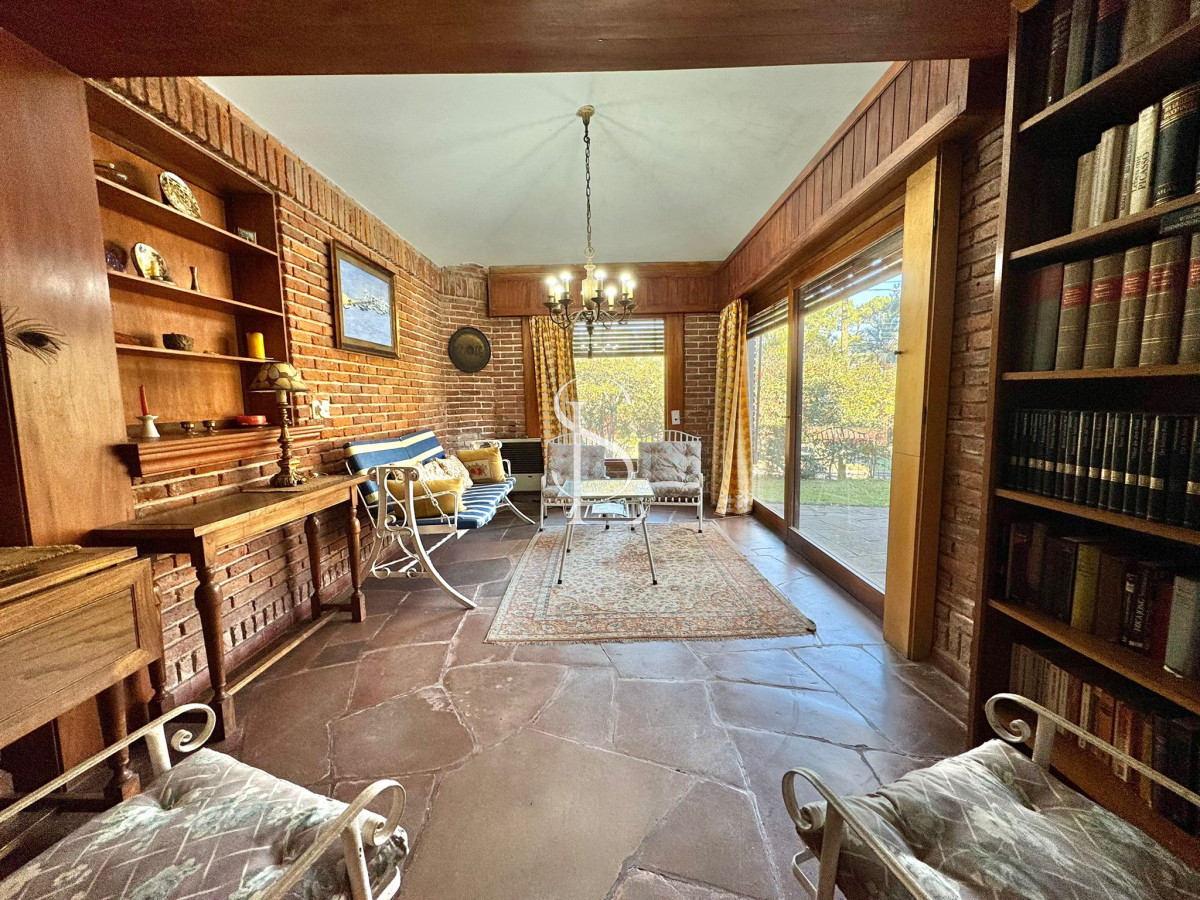 Casa ID.205 - Chalet tradicional en el corazón de San Rafael