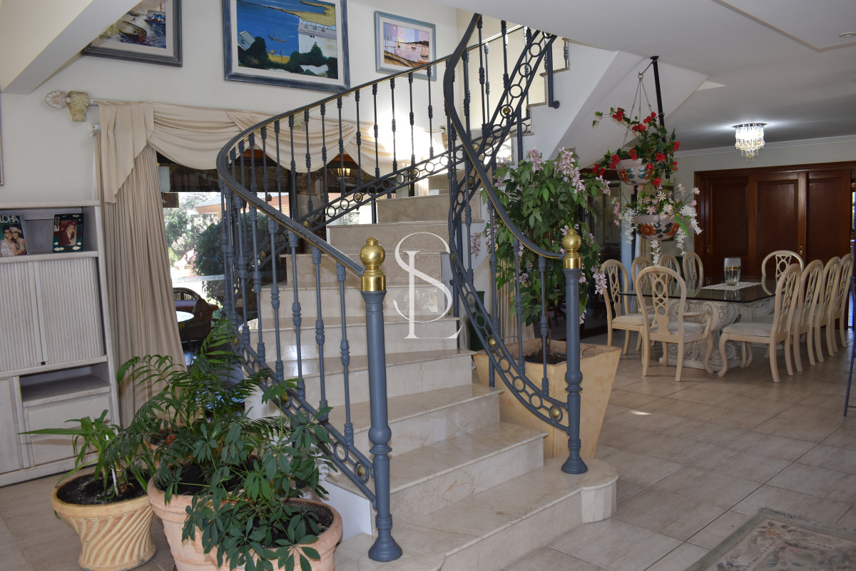 Casa ID.20 - Playa Mansa a 1 cuadra del mar
