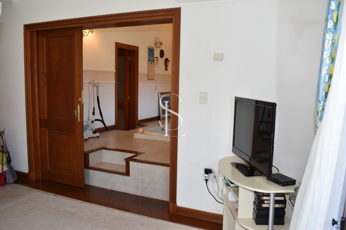 Casa ID.20 - Playa Mansa a 1 cuadra del mar