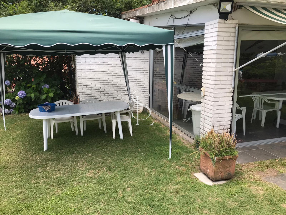 Casa ID.8 - Barrio Cantegril