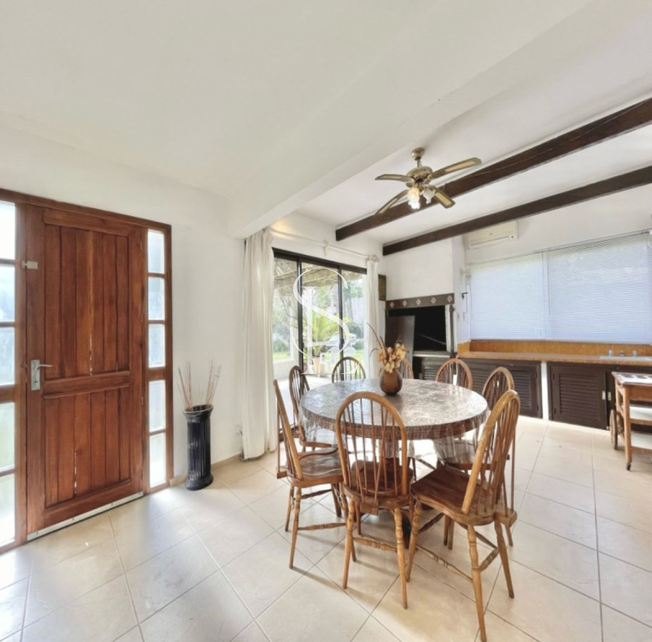 Casa ID.73 - Chalet de construcción tradicional