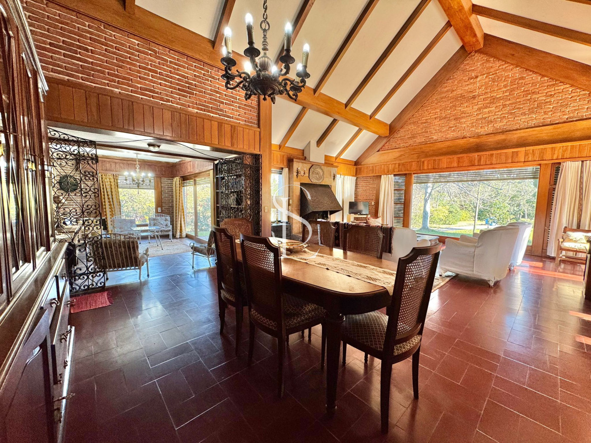 Casa ID.205 - Chalet tradicional en el corazón de San Rafael