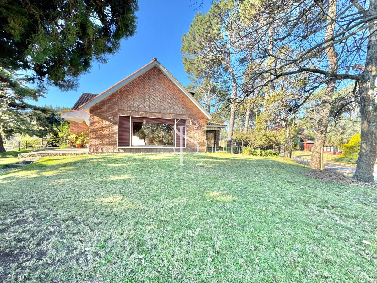 Casa ID.205 - Chalet tradicional en el corazón de San Rafael