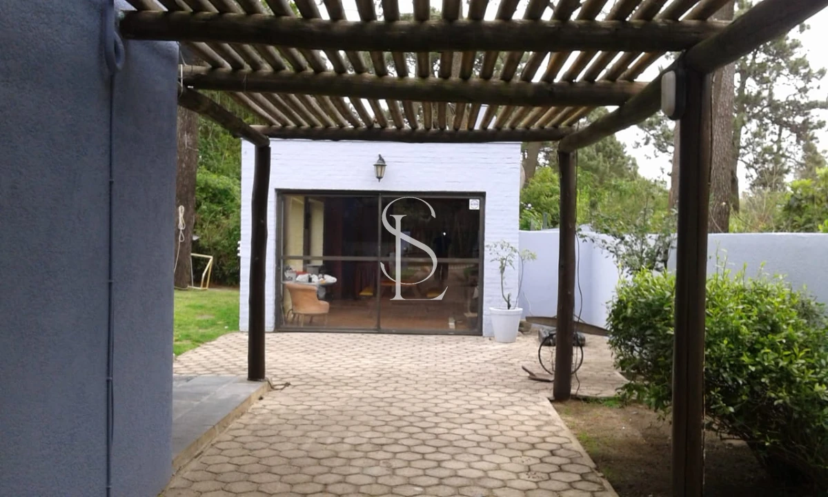 Casa ID.182 - Oportunidad en Jardines de Córdoba