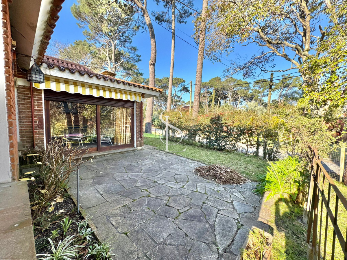 Casa ID.205 - Chalet tradicional en el corazón de San Rafael
