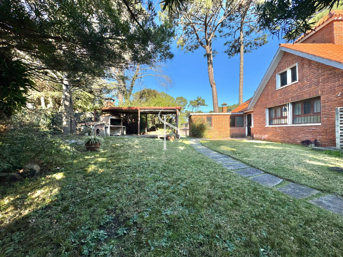 Casa ID.205 - Chalet tradicional en el corazón de San Rafael