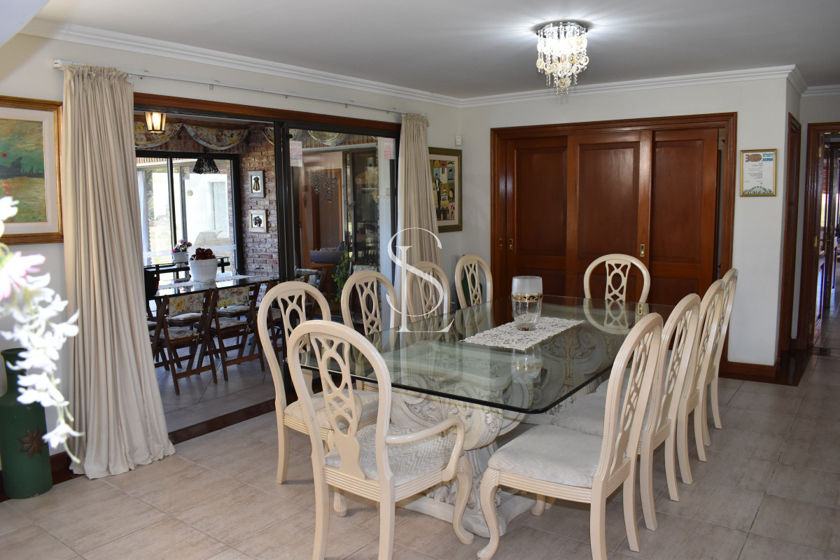 Casa ID.20 - Playa Mansa a 1 cuadra del mar