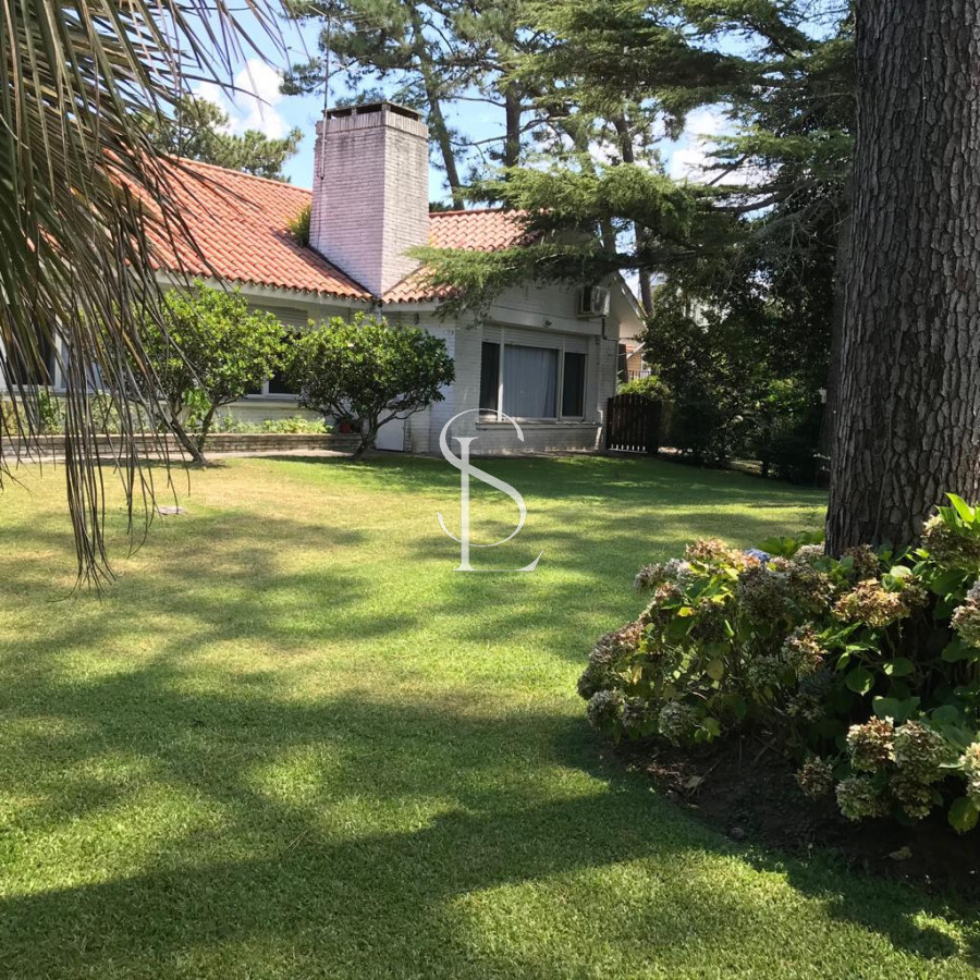 Casa ID.8 - Barrio Cantegril