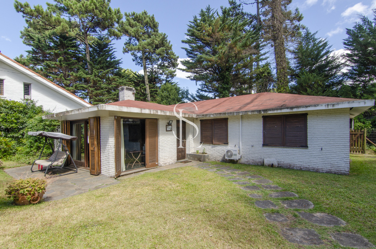 Casa ID.147 - Casa en venta , playa mansa ideal para vivir todo el año